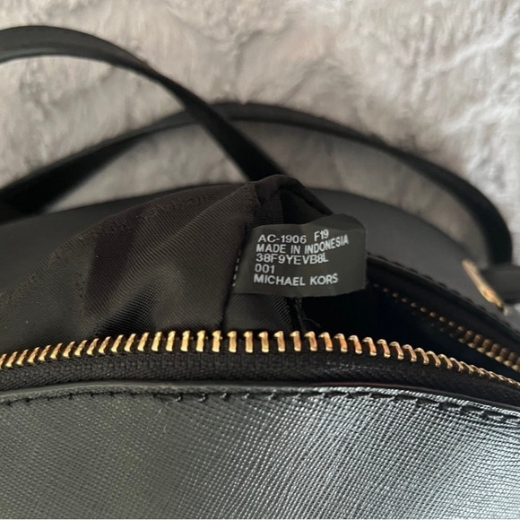 Michael Kors backpack purse - Picture 9 of 12